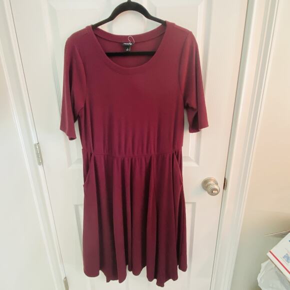 Torrid Dress Plus Size 1 1X Forest Fairy Mini Rib Knit Skater BURGUNDY Autumn - Picture 1 of 6
